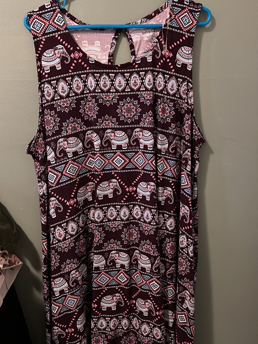 Sleeveless Elephant Print Shift Dress in Berry Pink